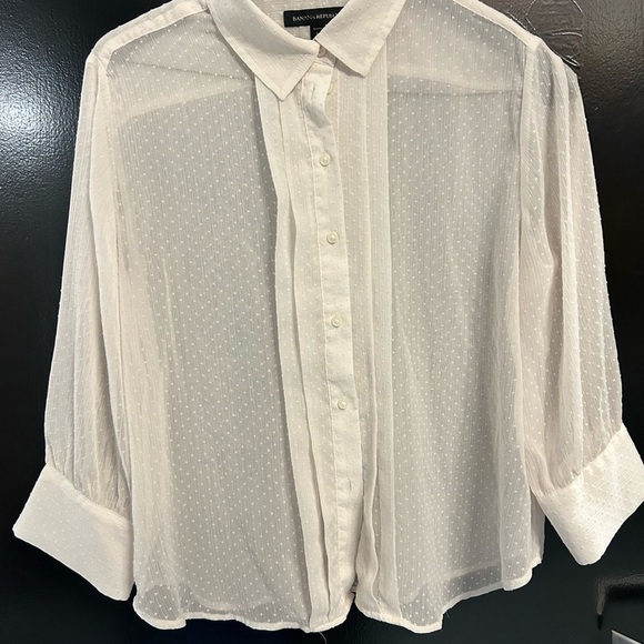 Banana Republic dot  sheet Textured Blouse - Picture 1 of 5